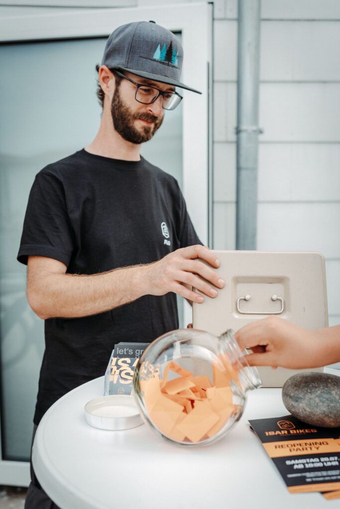 DONEZ_Isar_Bikes_ReOpening-49